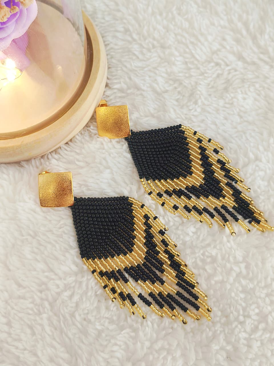 Aretes en Mostacilla
